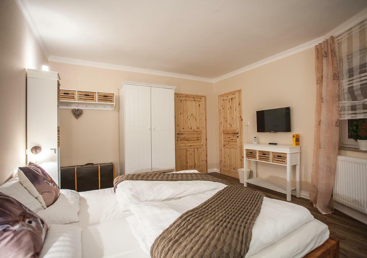 B&B Waldsolms ภายนอก รูปภาพ